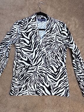 Jones New York Black & White Zebra Print Wrap Top